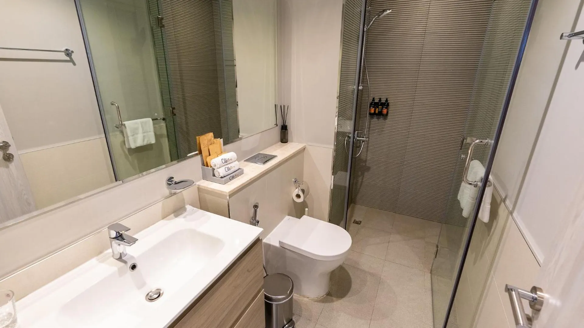 Citihome - Newly Furnished Apartment In Business Bay Dubai
