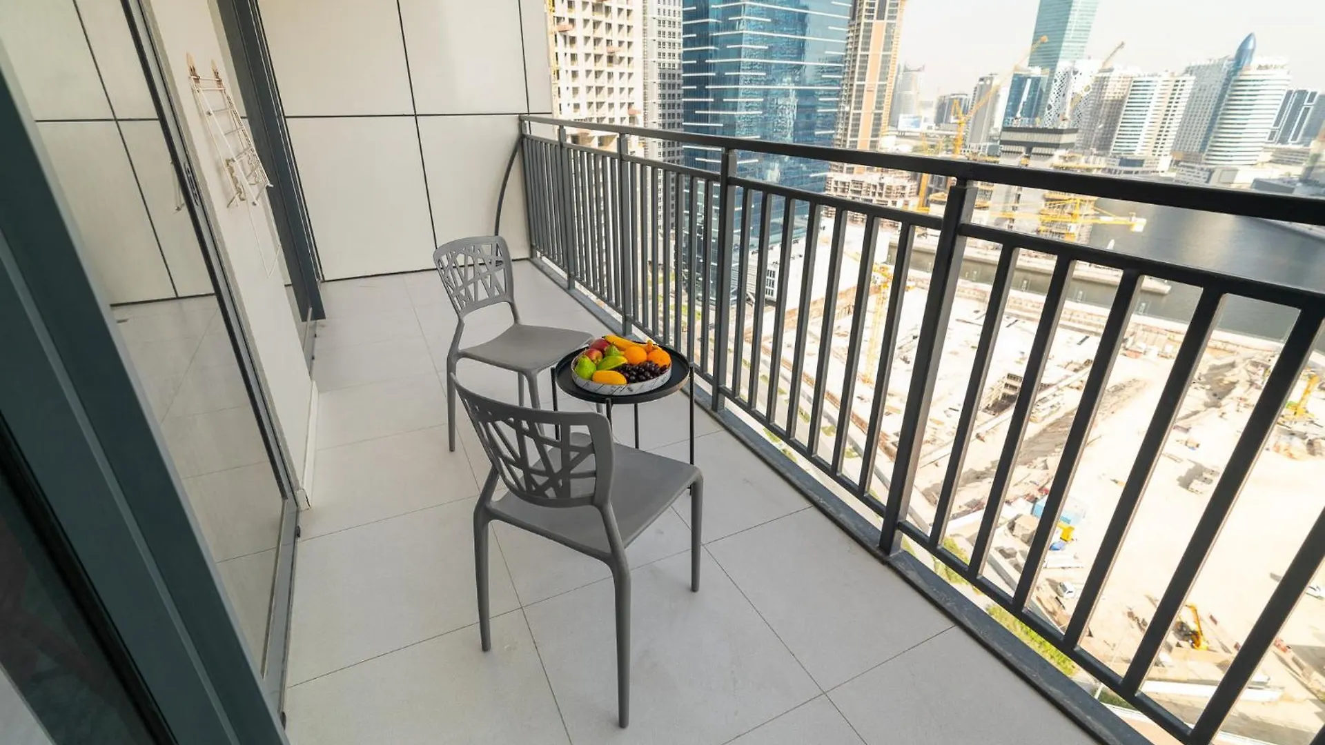 Citihome - Newly Furnished Apartment In Business Bay Dubai