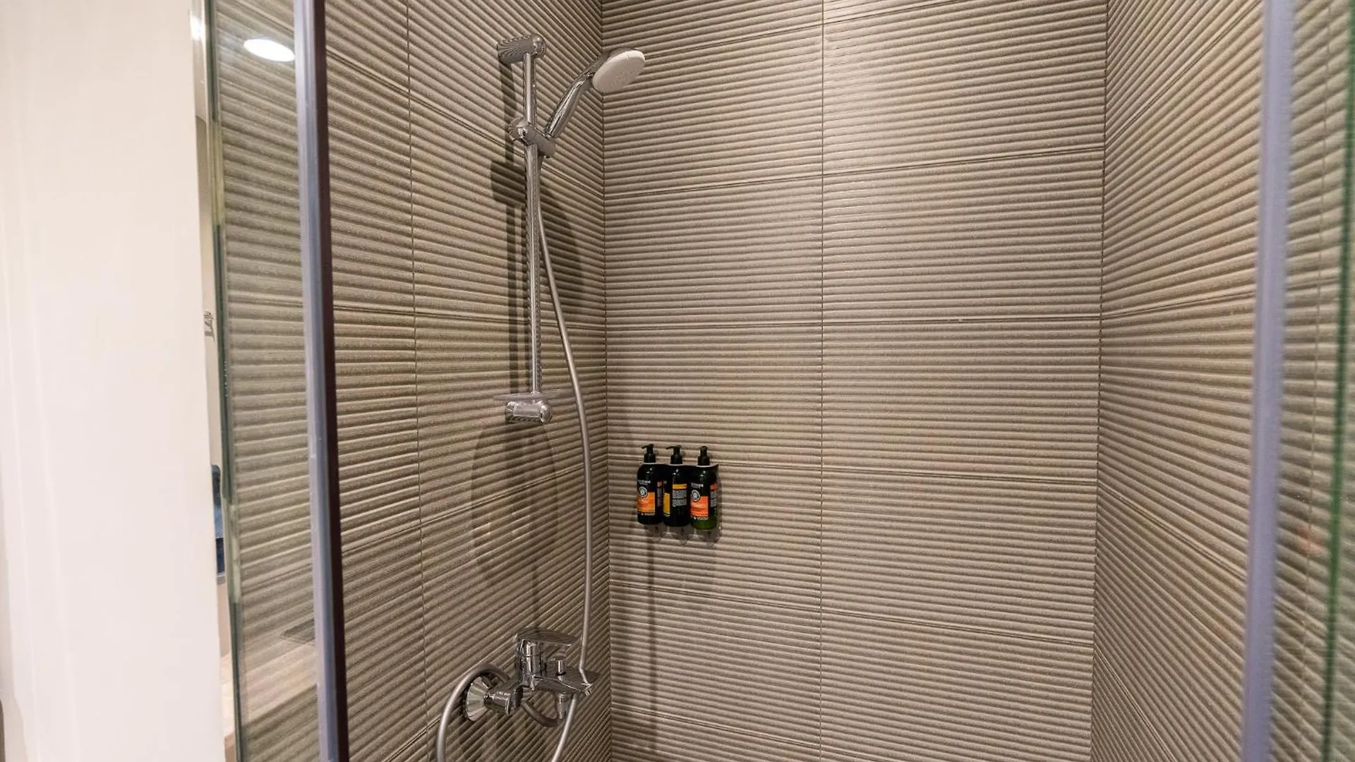 Citihome - Newly Furnished Apartment In Business Bay Dubai